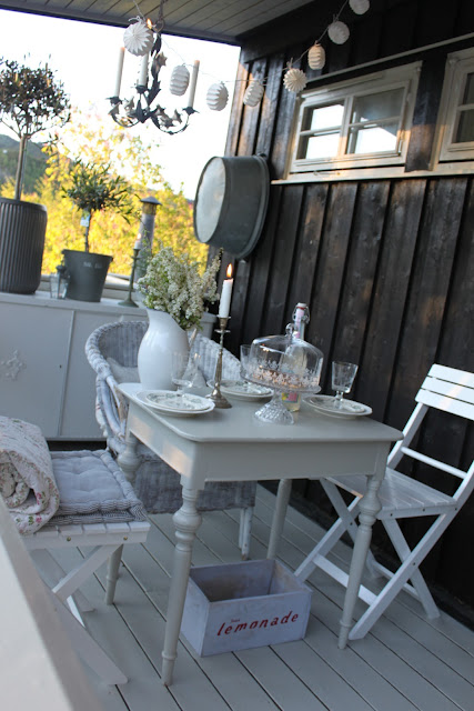 Svingenslillehus: utfordring: hage/uteplass!!
