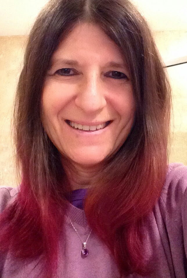 Our Book Reviews Online Leigh Russell a full time author