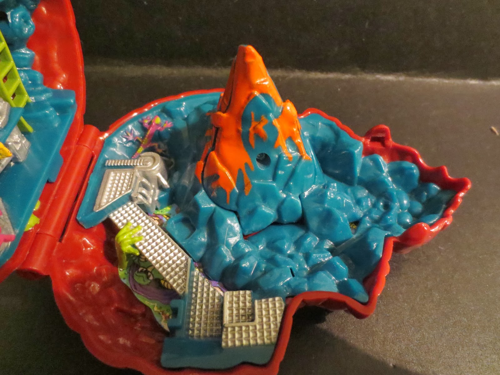 Action Figure Barbecue Mico Playset Review Mighty Max Blows Up Dino