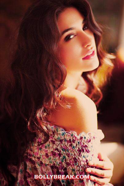 Nargis Fakhri Hot Photo Nargis Fakhri Hot Photo - Nargis Fakhri Hot Photos