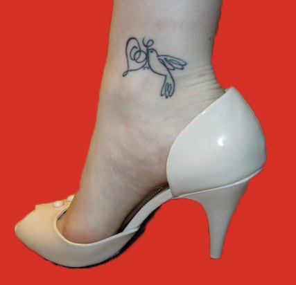 Ankle tattoos requires very less maintenance because they can be easily 