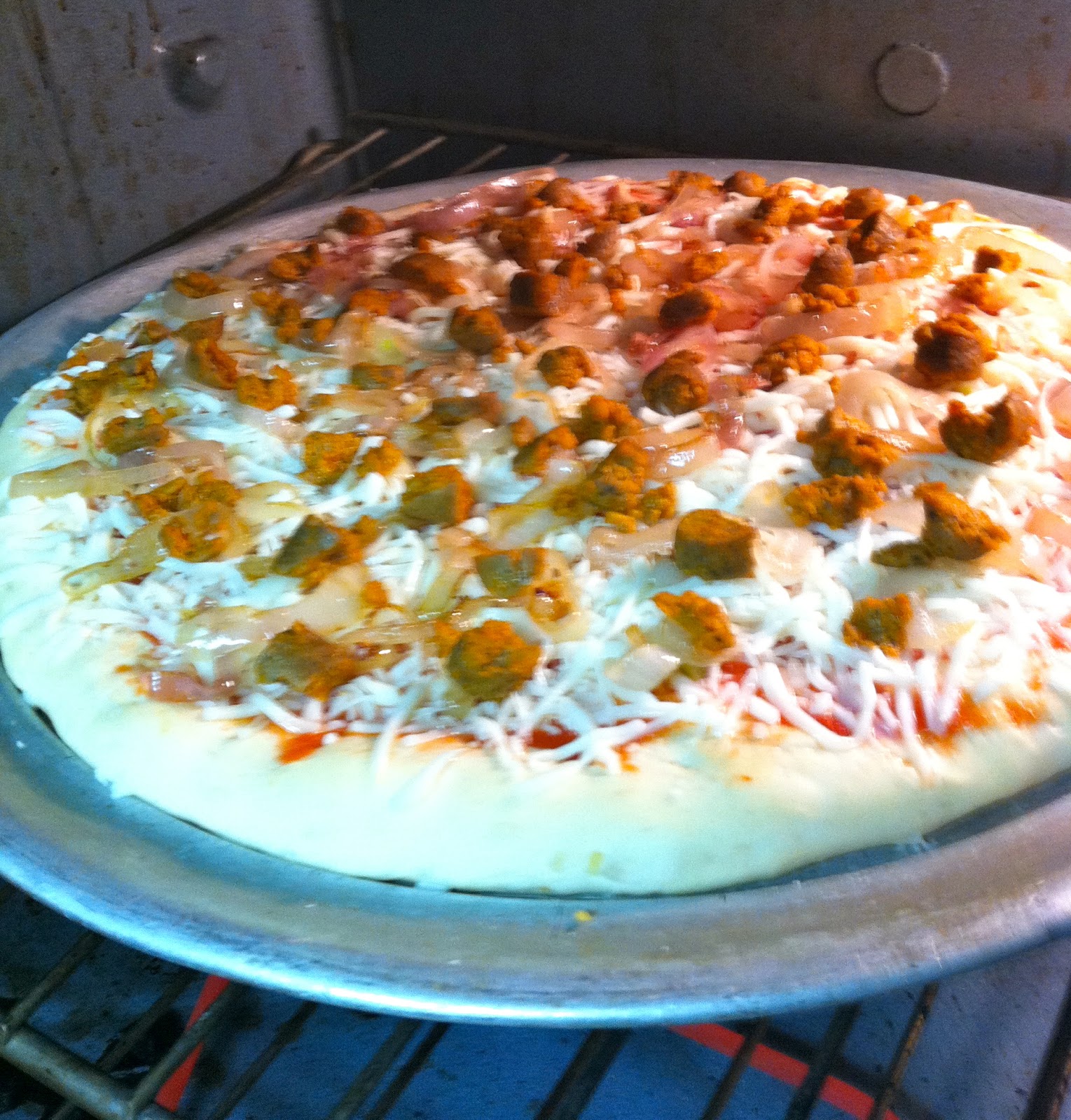 Emily's Edibles Shallot, Sausage, Basil Pizza