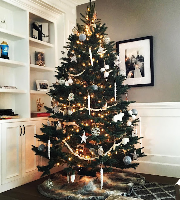 The Best Of Celebrity Christmas Trees @ashleytisdale - Cool Chic Style Fashion