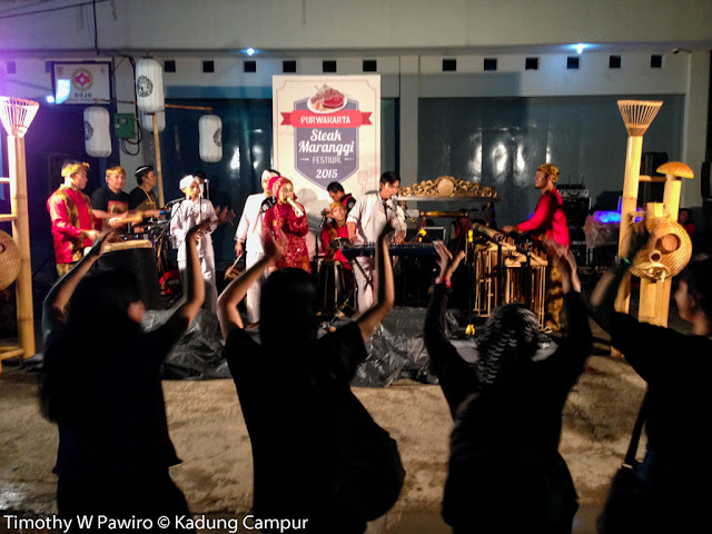 Indonesia - Purwakarta - #SteakMaranggiFest - Dan para blogger pun bergoyang Indonesia - Purwakarta - #SteakMaranggiFest - Dan para blogger pun bergoyang