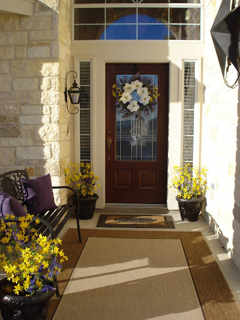 Our Home Away From Home: FRONT PORCH DECOR FOR DIFFERENT SEASONS