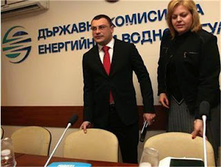 Увеличиха двойно заплатите в ДКЕВР, шефът със заплата от над 8 бона Увеличиха двойно заплатите в ДКЕВР, шефът със заплата от над 8 бона