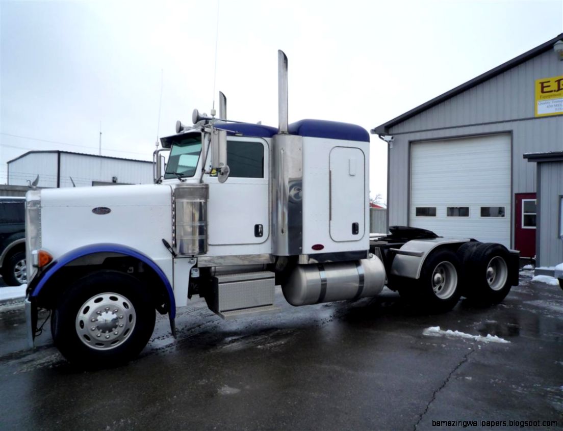 2005 Peterbilt 379 Flat Top 2005 Peterbilt 379 Flat Top