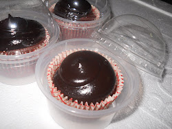 Cupcakes + icing + box transparent = RM1.80/pcs