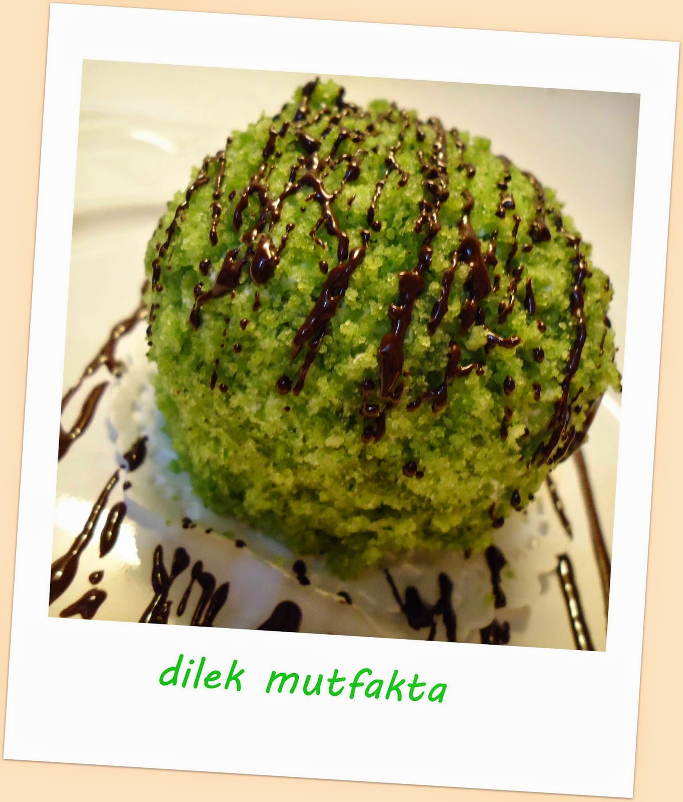 DİLEK MUTFAKTA ISPANAKLI PUF PASTA