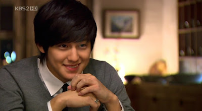 Peaches Choi * ★ * .: Korean dramas and romcoms - Typical scenes