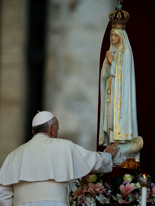 O PAPA E NOSSA SRA DE FÁTIMA