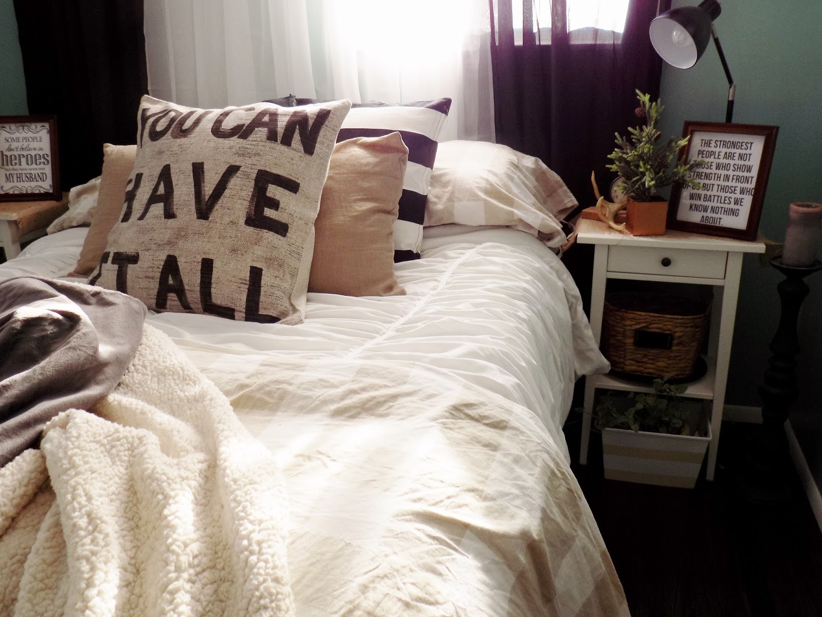 The Quaint Sanctuary { Simple & Layered Winter Bedroom with Bedside