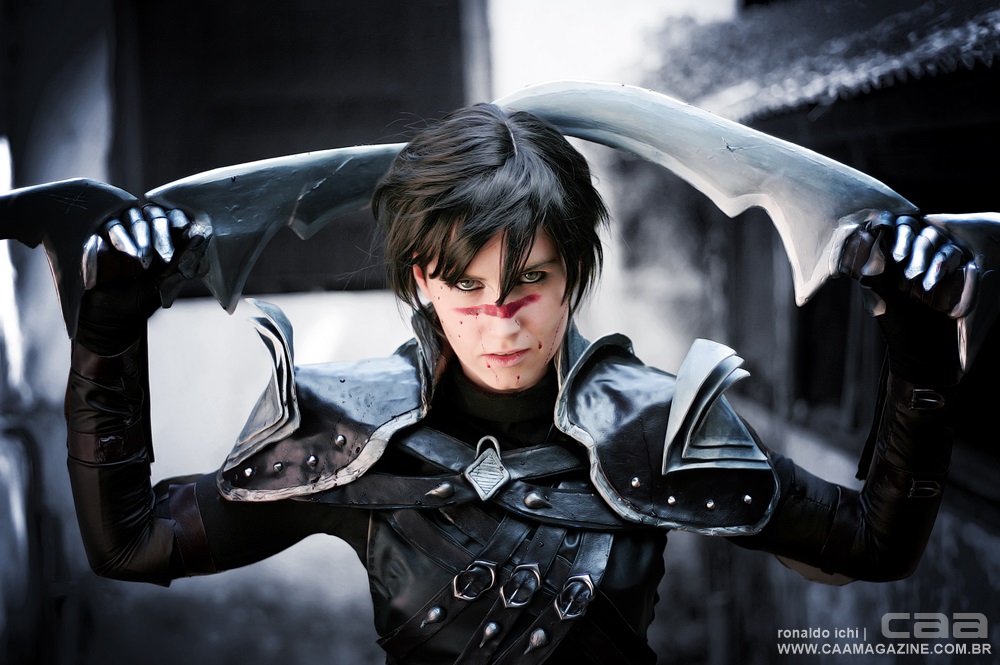cosplayer Marine Orthodox and your Rogue Hawke cosplay costume from BioWare's Dragon Age: Inquisition