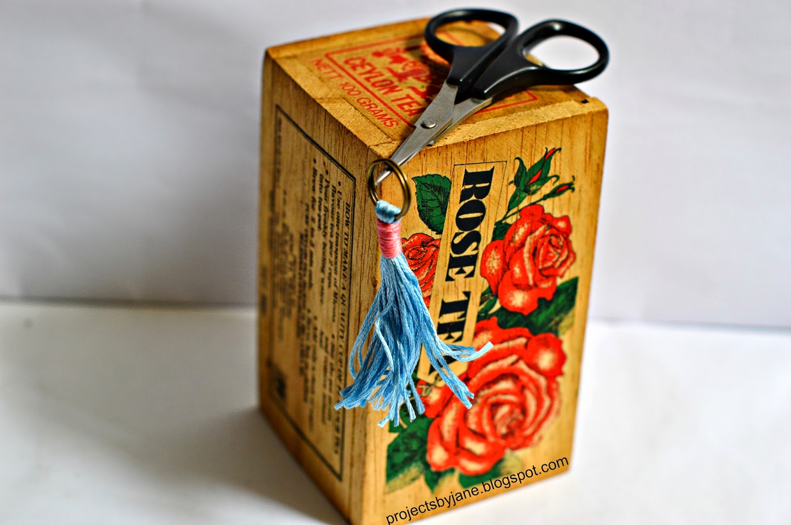 DIY Zipper pull decoration 1 Projects by Jane