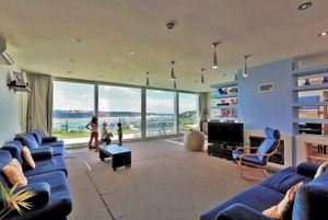 The living room at Casa do Lago