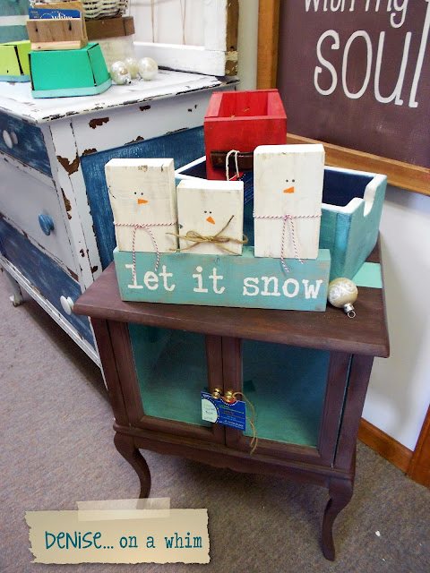 Christmas at the marketplace via http://deniseonawhim.blogspot.com A Darling Trio of Snowmen
