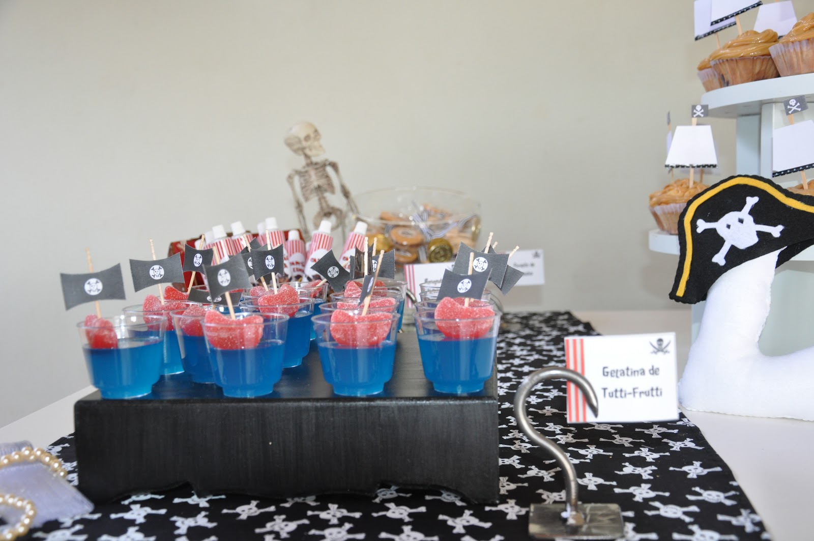 Mães e Festeiras Festa Pirata Comidas