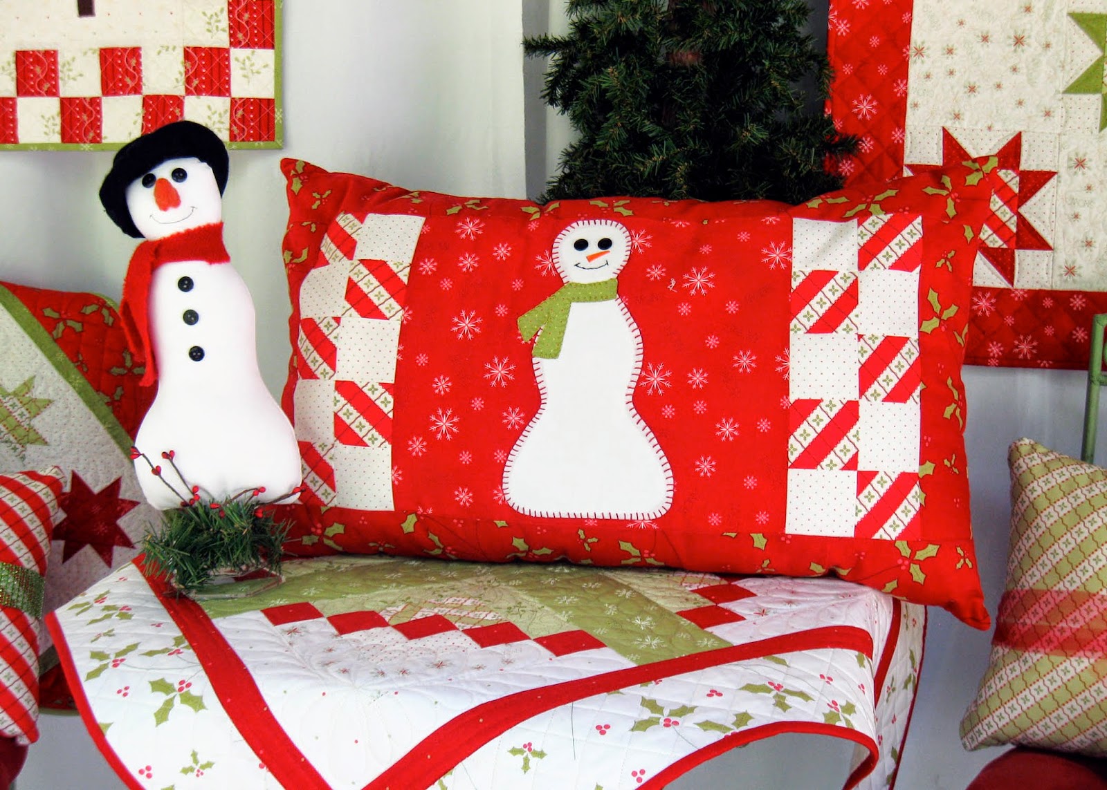 Henry Glass Fabrics Simply Christmas