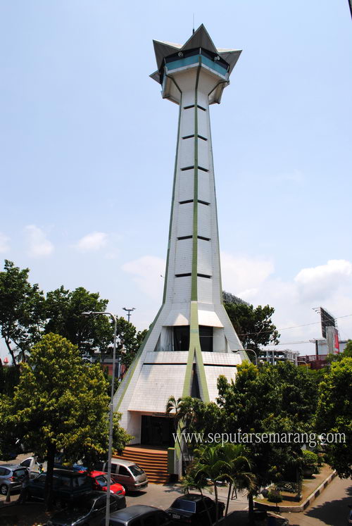 Gambar Menara Masjid Baiturrahman
