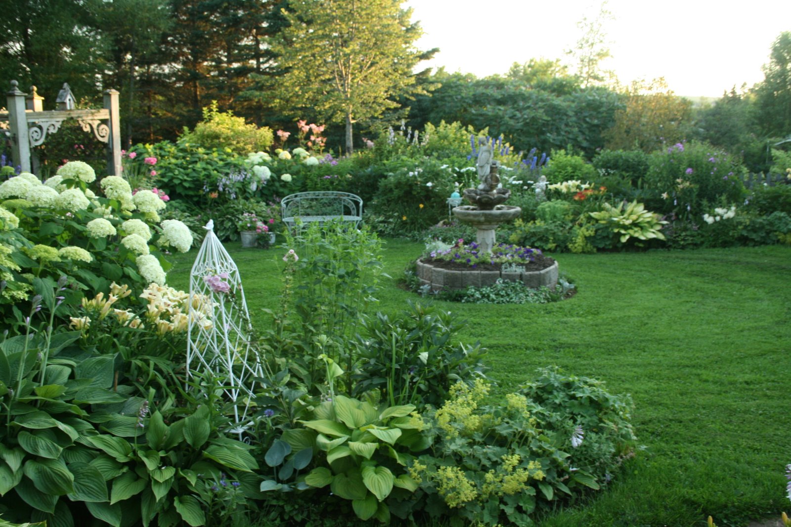 Aiken House & Gardens An August Garden Tour