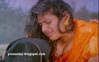  Suchitra boobs popping out Malayalam actress Suchitra lip kiss Suchitra Hot Boob n cleavage Mallu actress Suchitra's unseen cleavage show