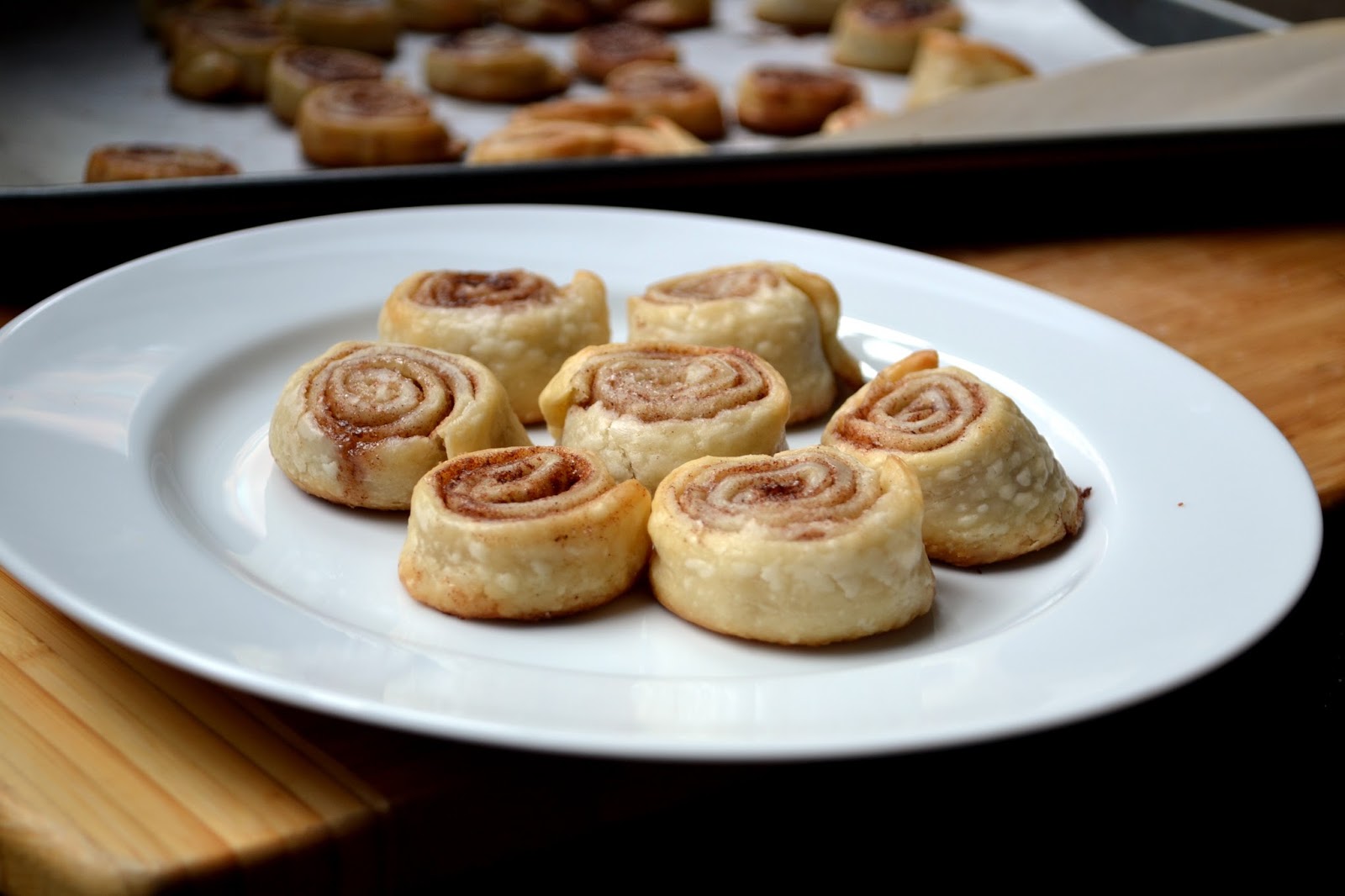 Hardly Housewives Cinnamon Roll Cookies