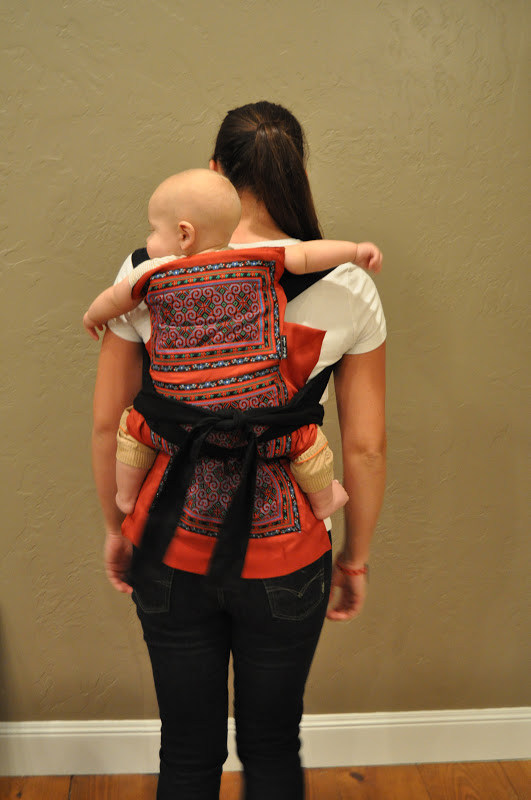 Dai Nyia PICTURES How to Wear a Hmong Baby Carrier