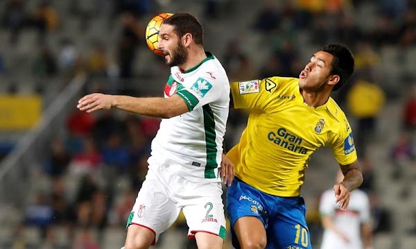 Las Palmas atropella al Granada (4-1) Las Palmas atropella al Granada (4-1)
