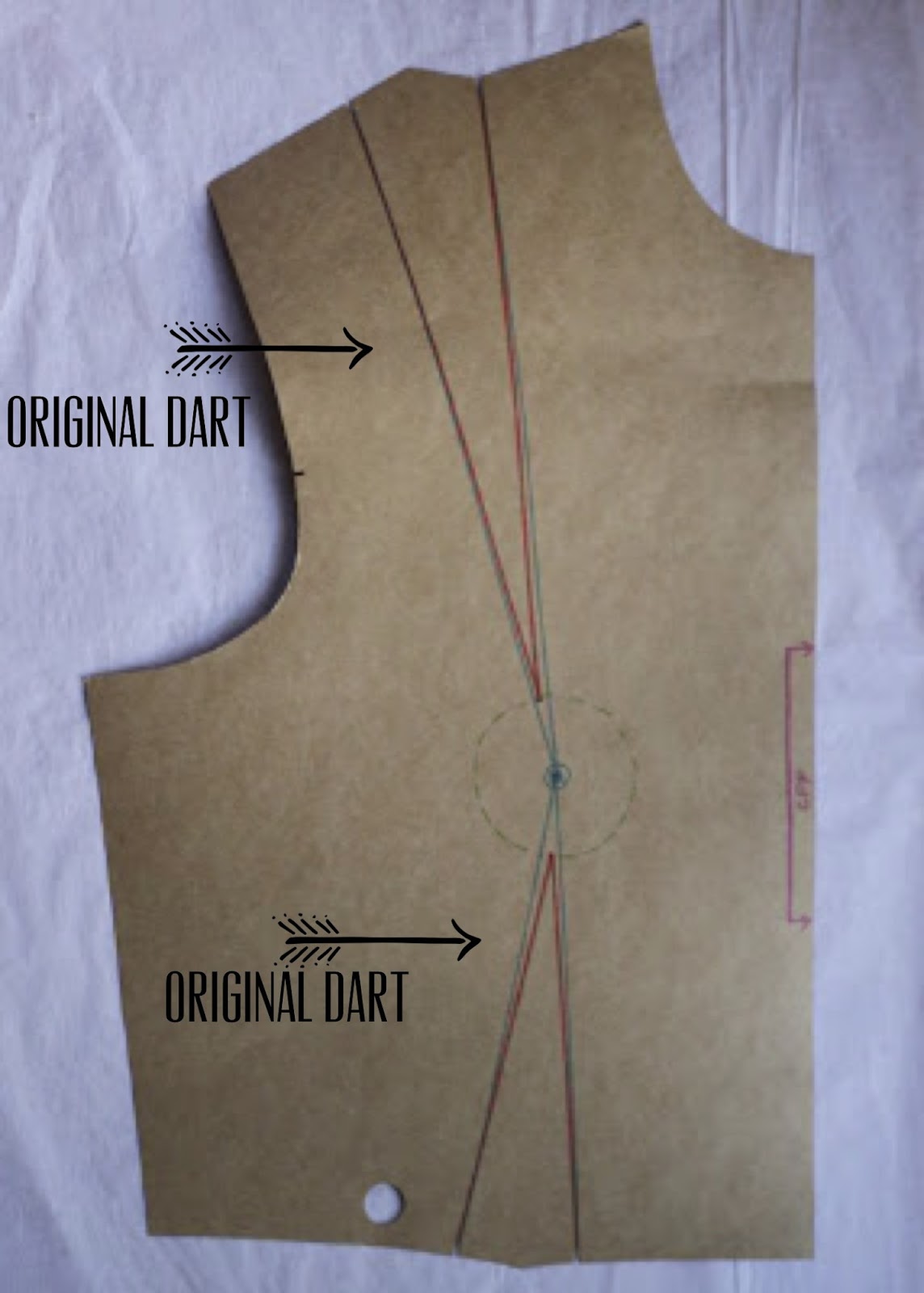 JuliaBobbin Tutorial How To Move Darts without slashing your pattern