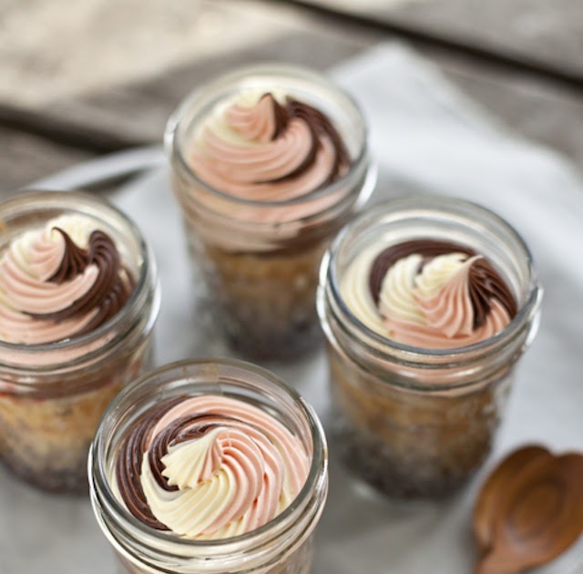 Oh the lovely things Cakes in Jars Recipes