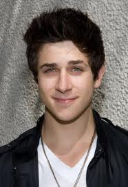 Justin Russo Kissing