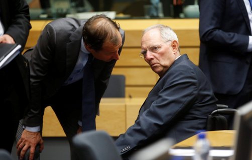 Τα χαμόγελα των υπουργών πριν το κρίσιμο Eurogroup