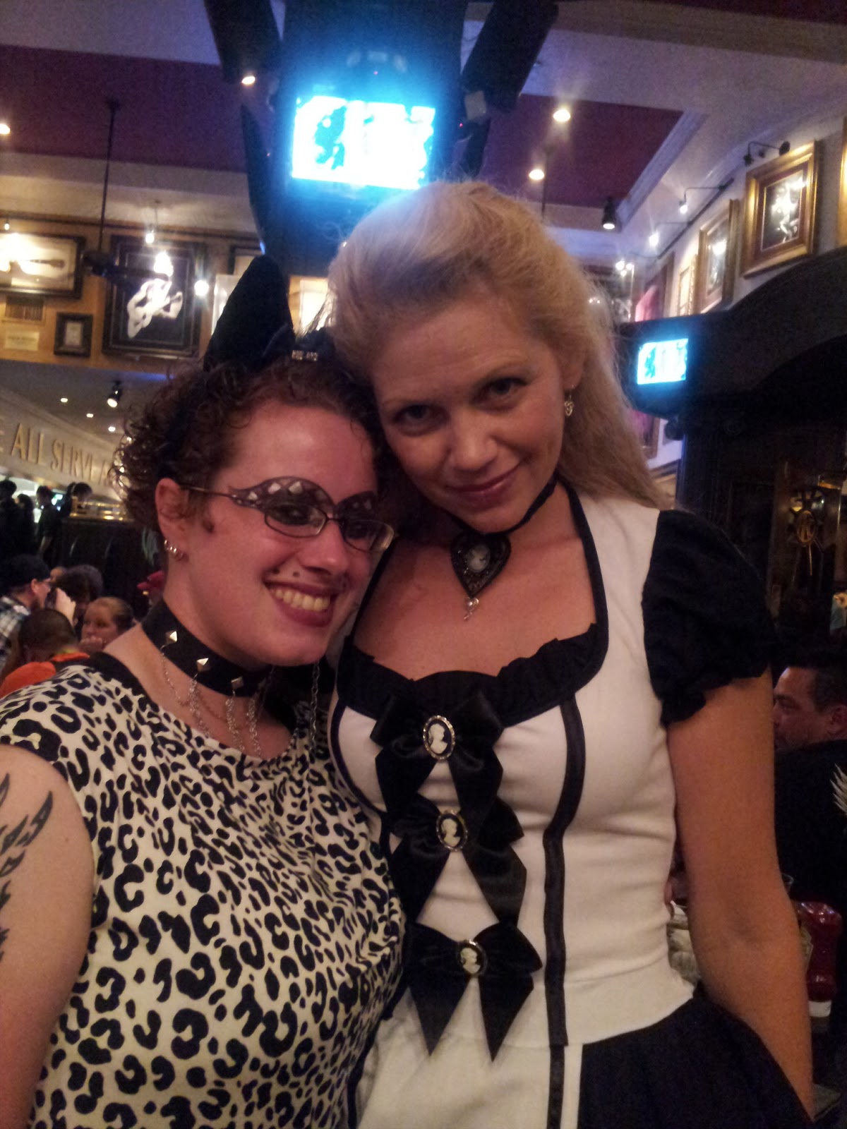 Sylace Says Yes Queen of Spades Costume, Royal Flush Spades