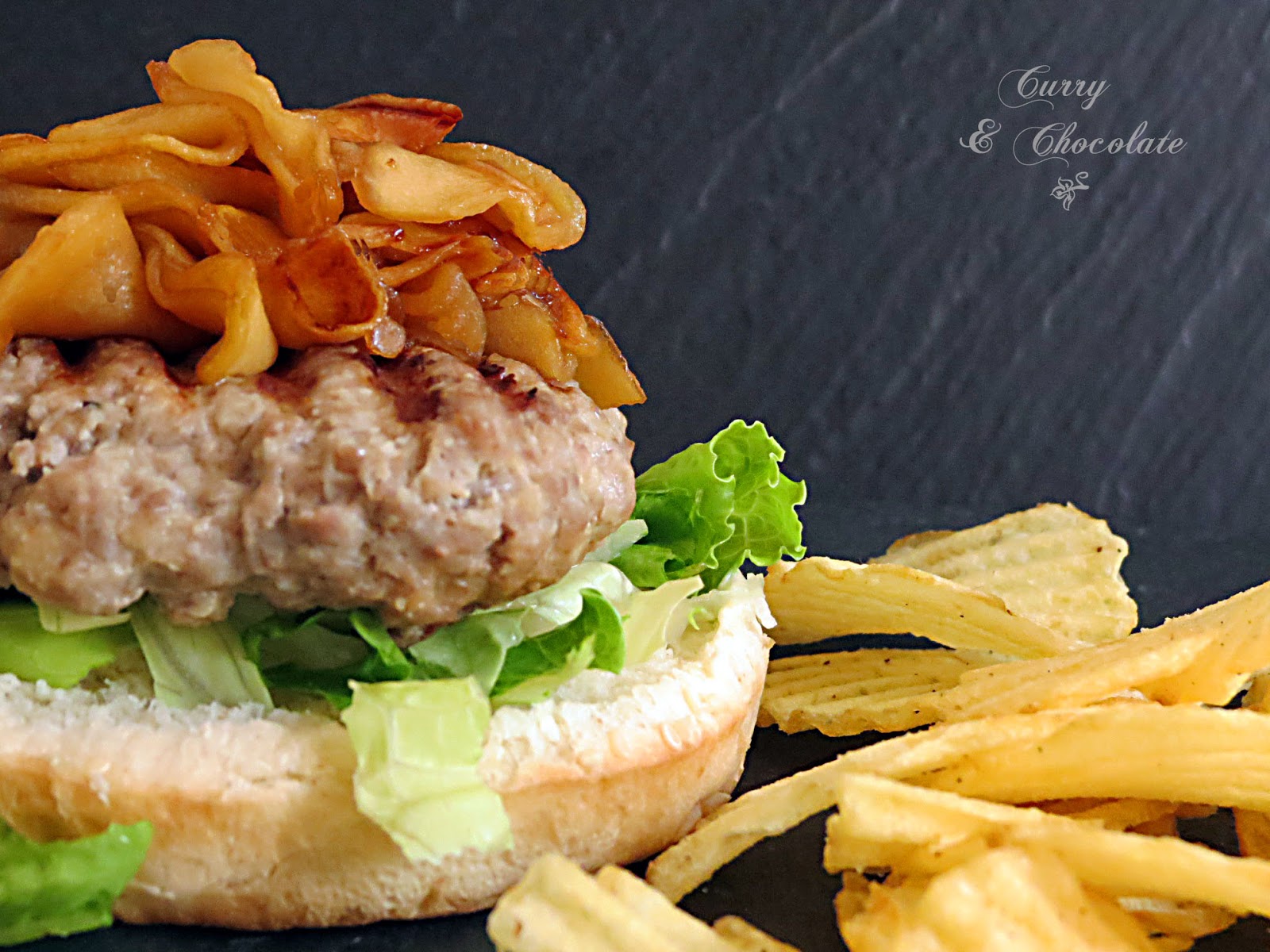 Curry y Chocolate Hamburguesas de ternera con manzana caramelizada y