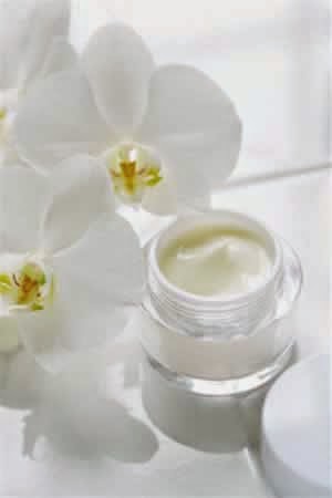 Опасные добавки: как косметика влияет на здоровье