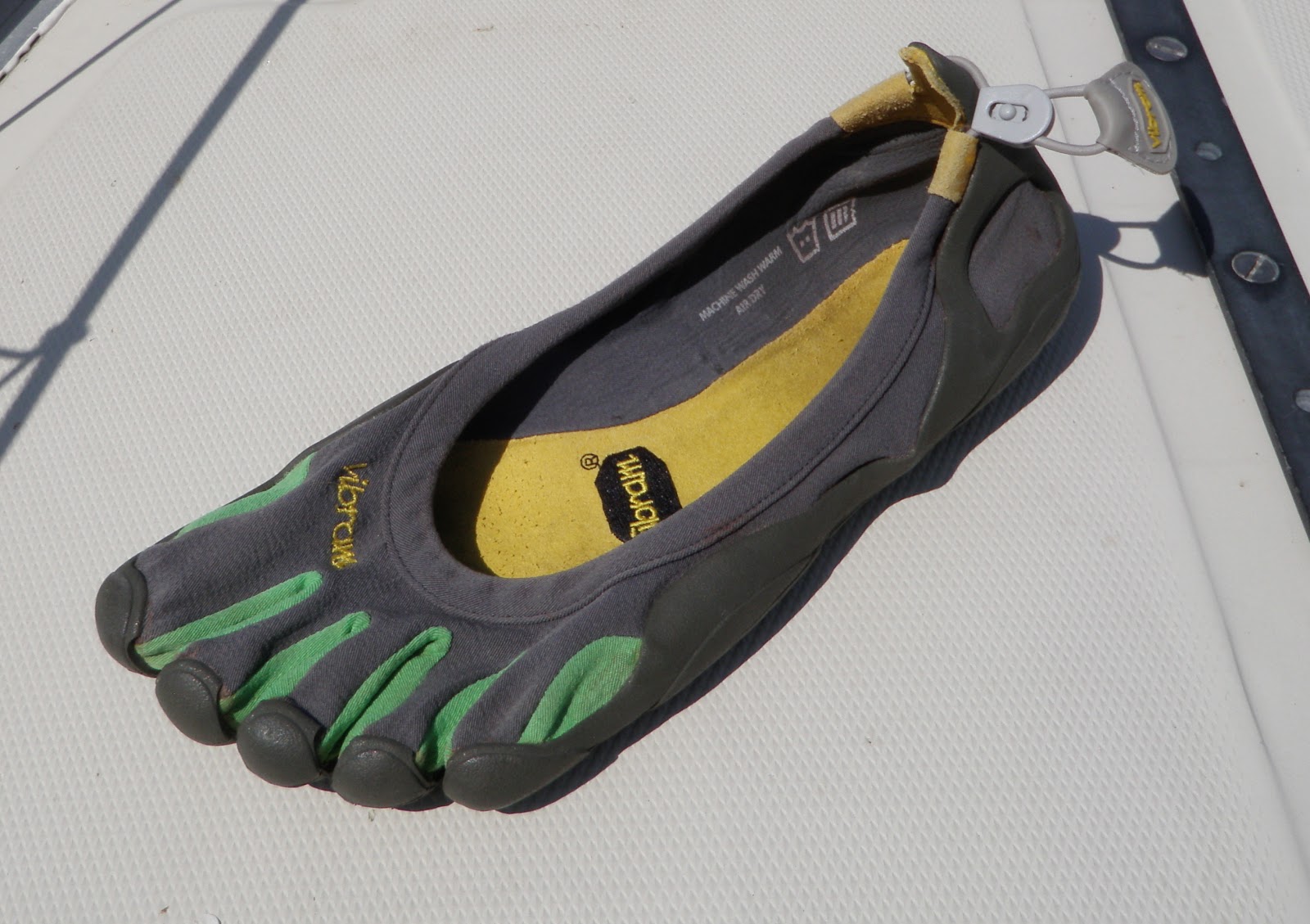 mens slippers for sweaty feet