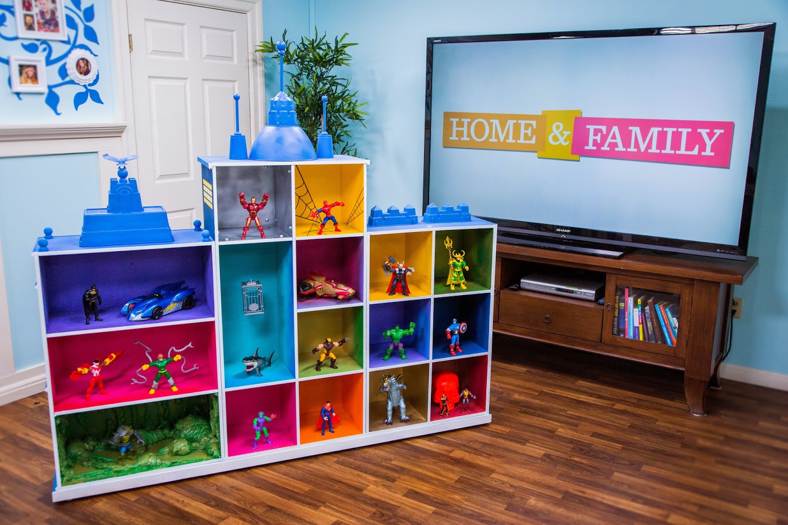 DAVE LOWE DESIGN the Blog "HULK" Sized Action Figure Playset DIY