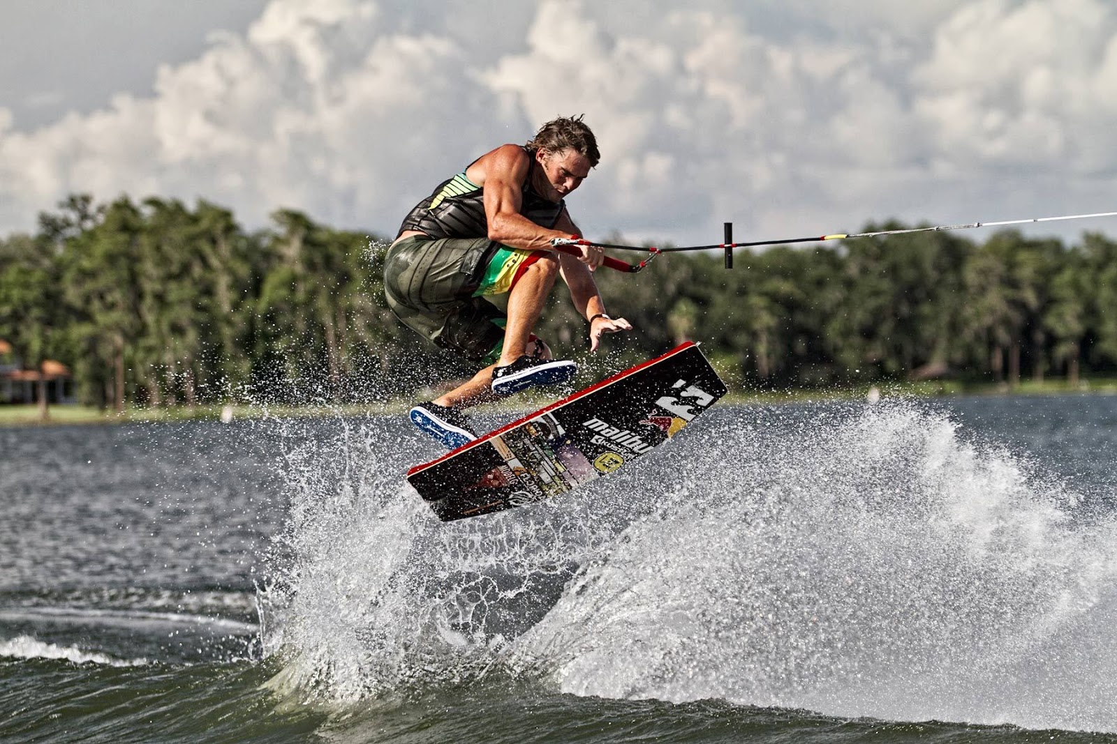 Educación Física y Cultura Física ESQUÍ NÁUTICO (y II) MODALIDADES