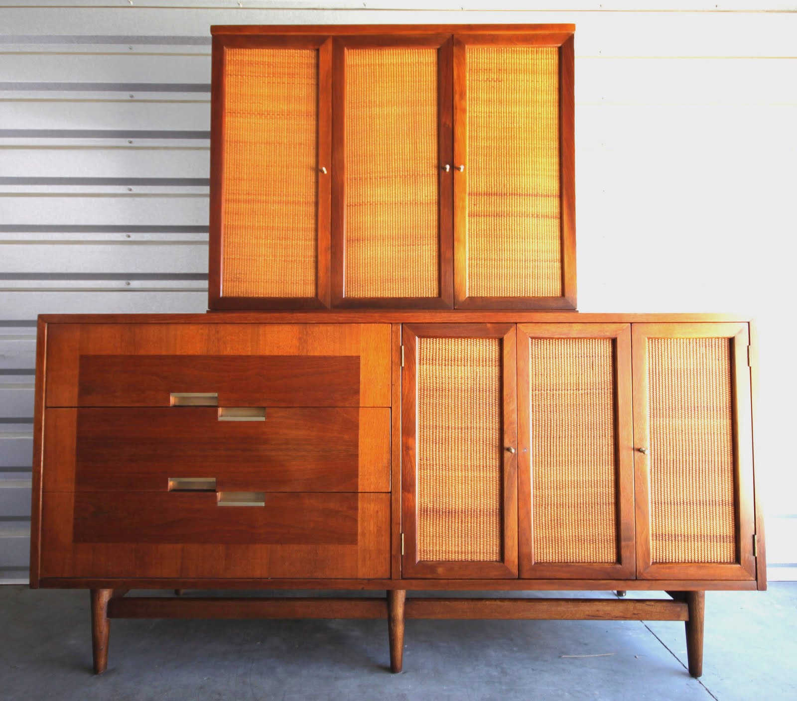 MODERNHAUS Nelson and whatnot