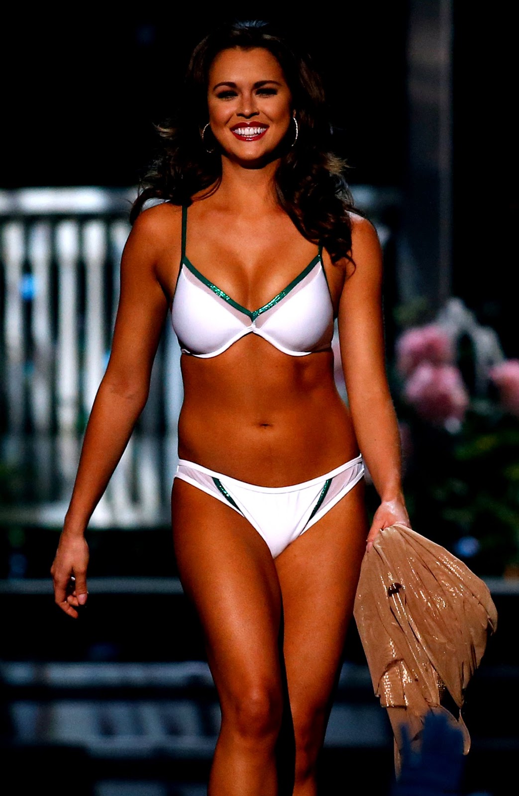 Exactly how 39normal39 is Miss Indiana39s body Entertain This Exactly how 39normal39 is Miss Indiana39s body Entertain This