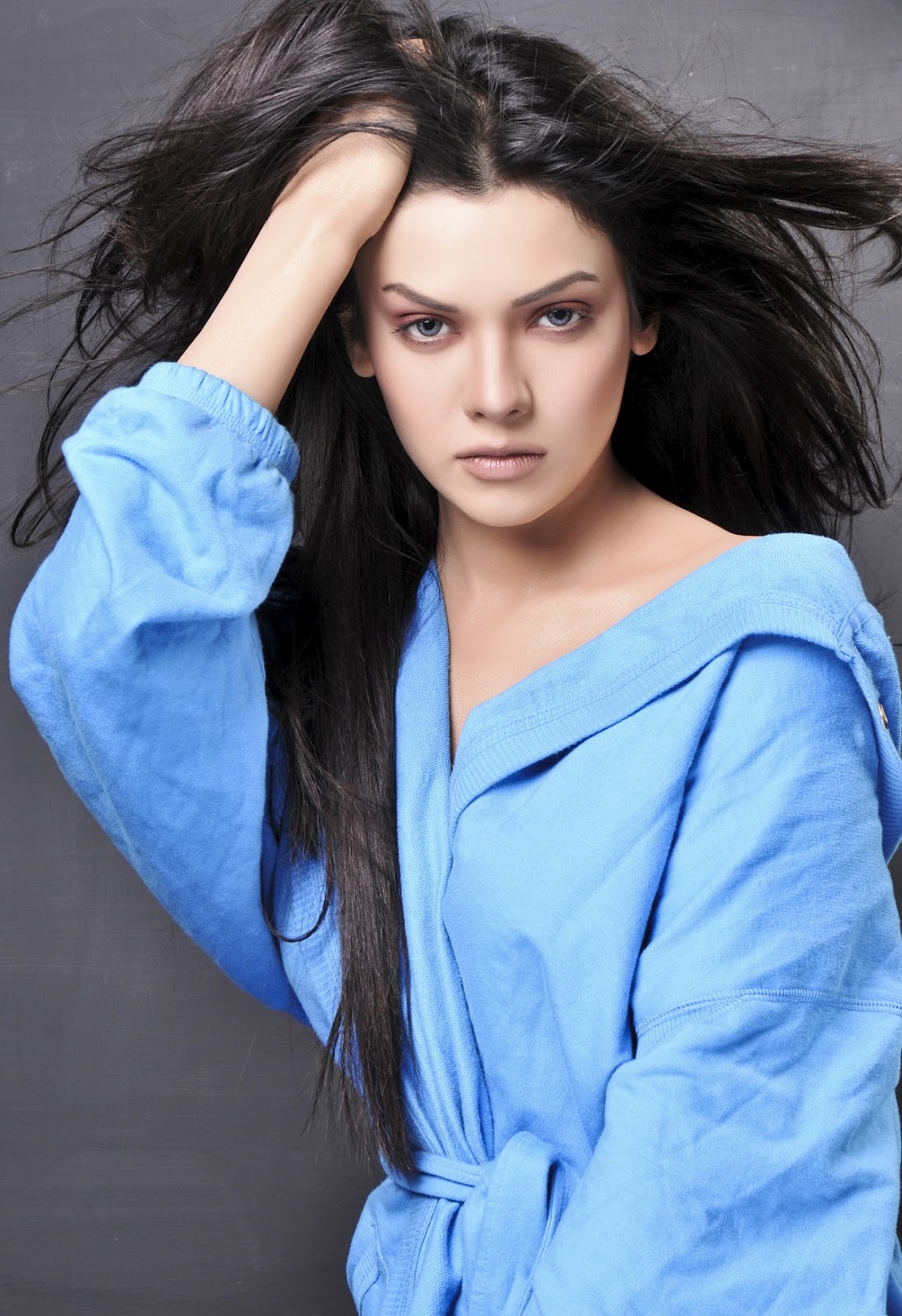 sara loren hot image 4