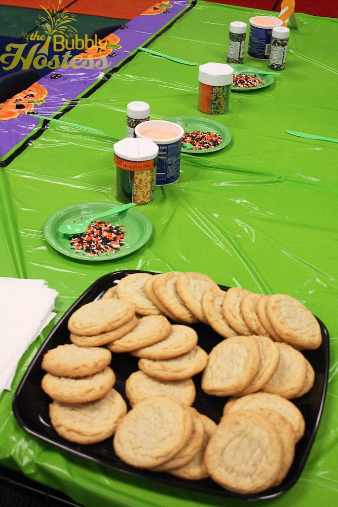 The Bubbly Hostess Halloween Cookie Decorating Station