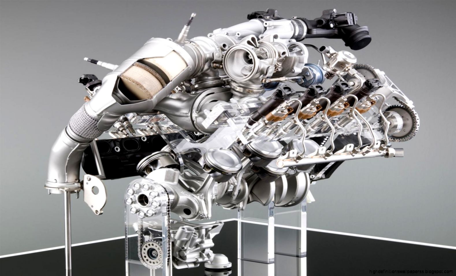 2010 BMW X6 M Images Photo 2010 BMW X6 M Image Engine 06 1680 2010 BMW X6 M Images Photo 2010 BMW X6 M Image Engine 06 1680