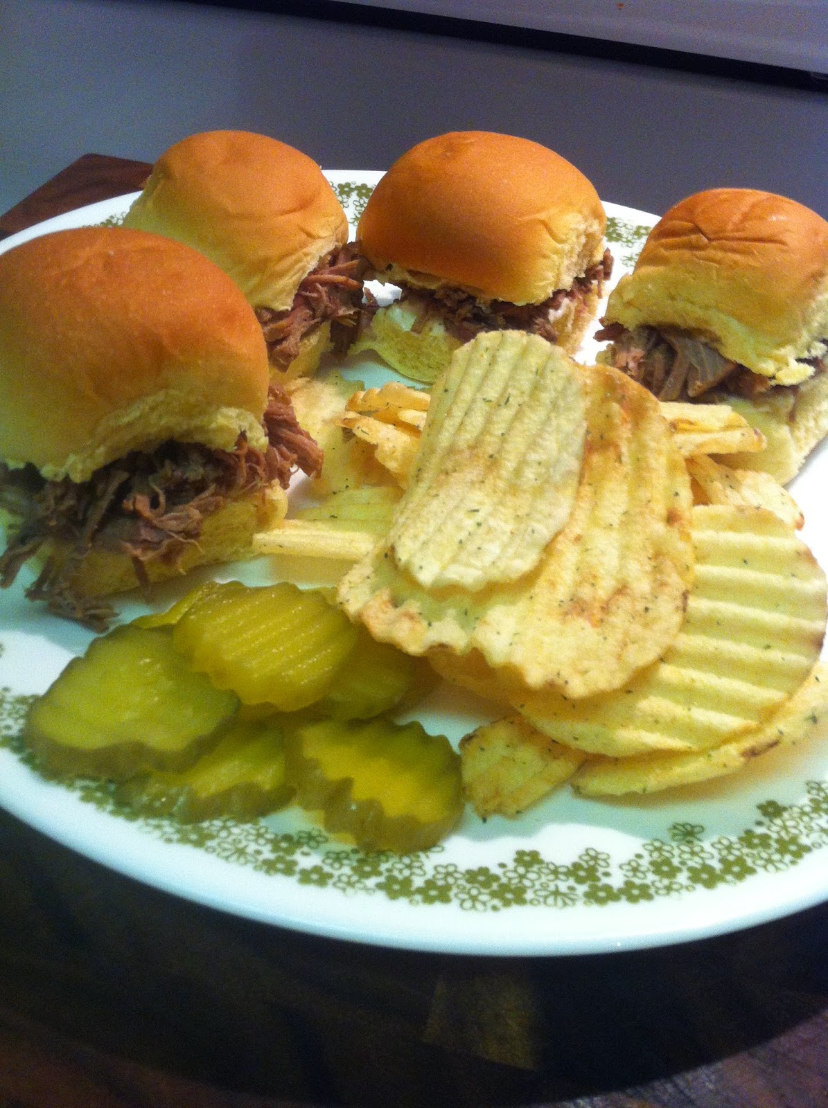 37 Cooks Shredded Beef Sliders