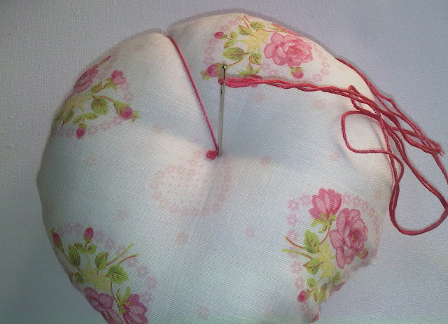 Country Maison- Pin Cushion Tutorial