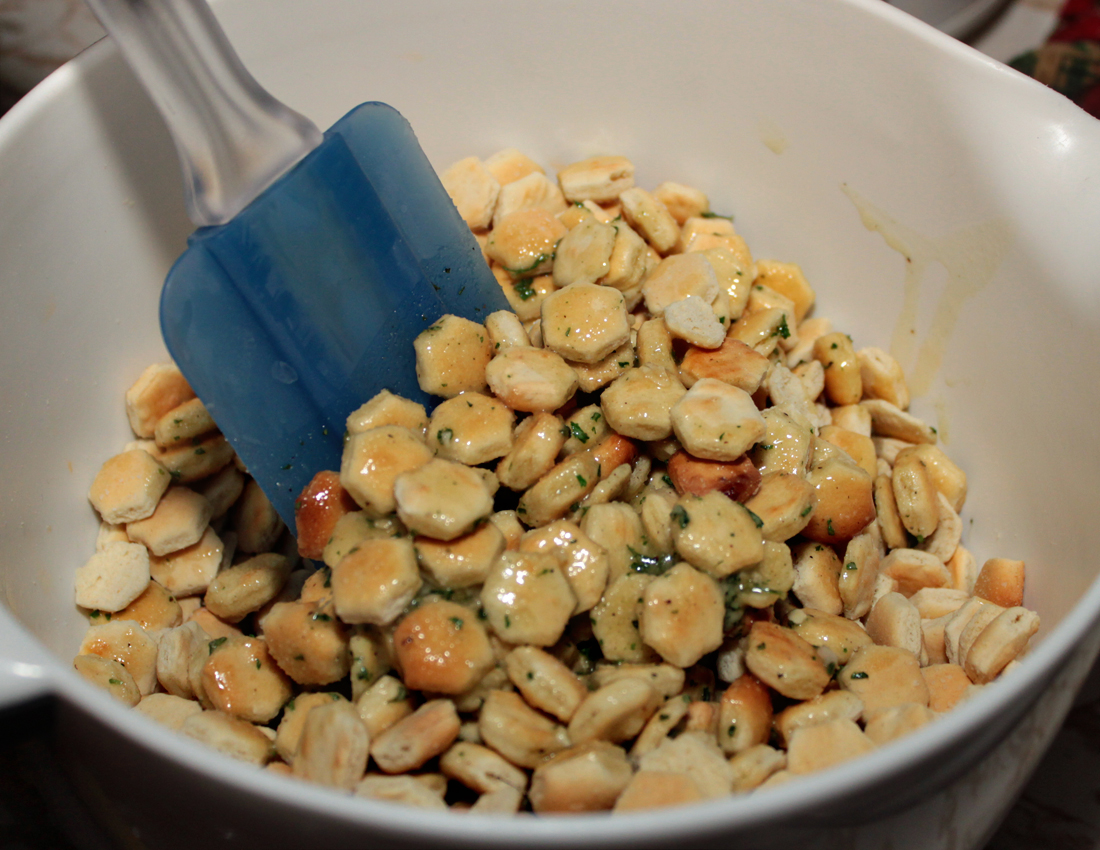 Ranch Oyster Crackers best snack ever! Confessions of a Sarcastic Mom