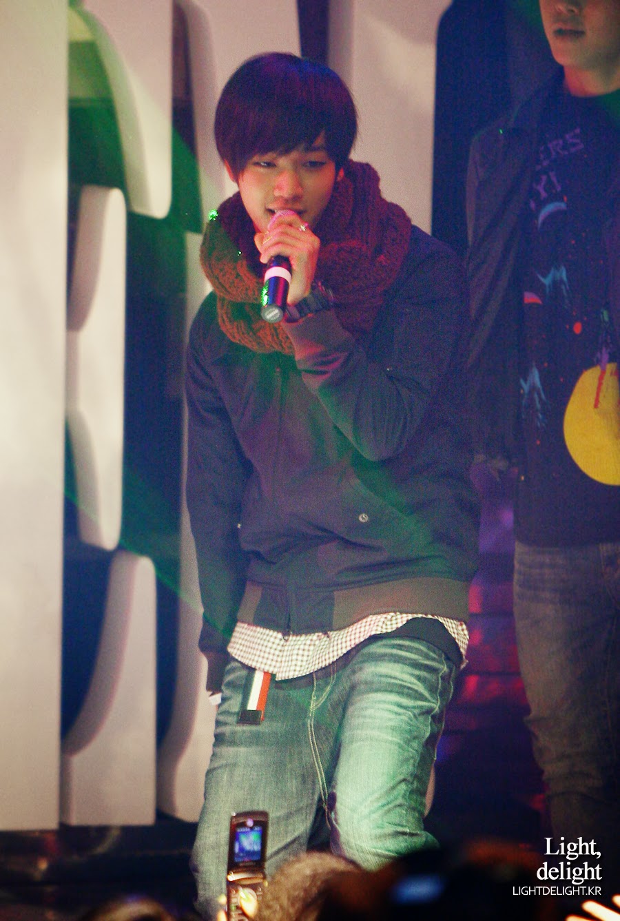 091205_NB_CLUB.jpg