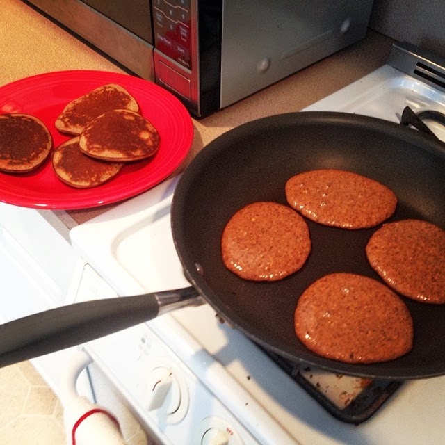 Sweet. Simple. Paleo. Zone EASILY ZONED BANANA PROTEIN PANCAKES