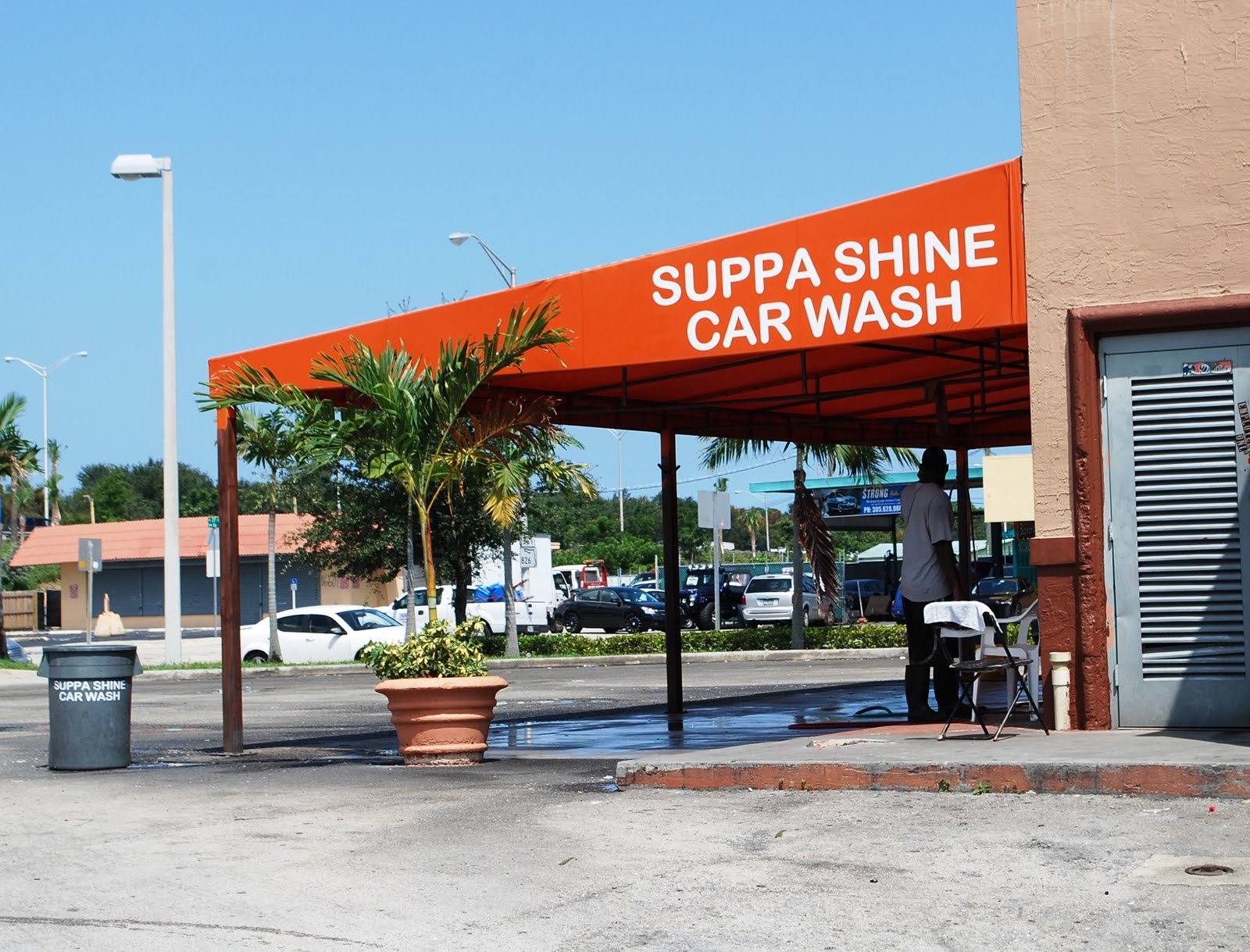 BROWARD SIGN SHOP CAR WASH VINYL SIGN