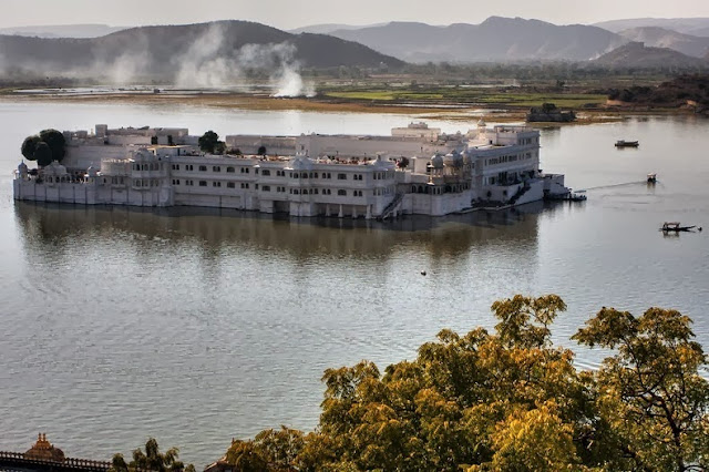 El palacio flotante del lago de Udaipur